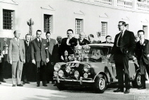 Bildet viser Paddy Hopkirk og Henry Liddon i 1964 Rally Monte Carlo. Klikk for  se strre bilde.